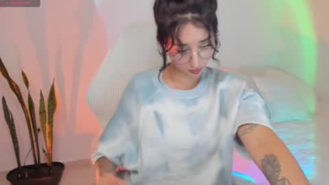 Snapshot of eileenford chatting on 02-11-25, 11:22   EileenFord    online show from 02-11-25, 11:22