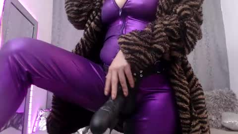 Eileen online show from 03-13-26, 02:45