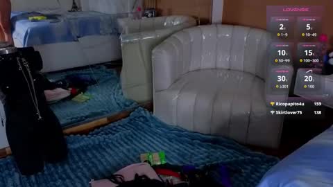 Snapshot of eimmyadams chatting on 10-29-25, 11:45 EimmyAdams online show from 10-29-25, 11:45