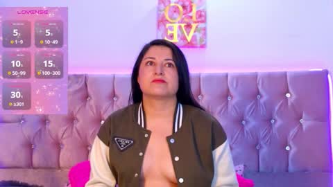 Snapshot of eimy__cute chatting on 02-07-26, 12:31 eimy__cute online show from 02-07-26, 12:31