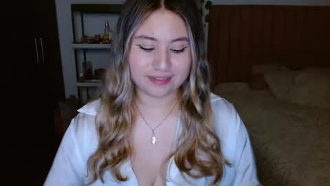 EIMY   MODEL INDEPENDENT online show from 03-14-26, 04:40