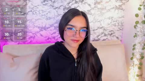 eimy_rosse18 online show from 11-10-25, 12:37