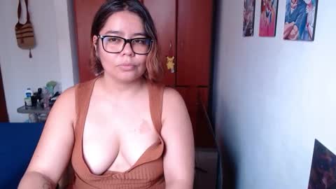 Snapshot of eimy_saenzz chatting on 02-17-26, 04:57 eimy_saenzz online show from 02-17-26, 04:57