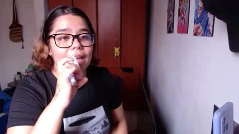 Snapshot of eimy_saenzz chatting on 02-24-26, 05:44 eimy_saenzz online show from 02-24-26, 05:44