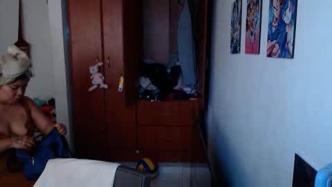 Snapshot of eimy_saenzz chatting on 03-01-26, 02:08 eimy_saenzz online show from 03-01-26, 02:08