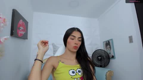 Snapshot of eimy_skinny chatting on 10-30-25, 07:14 eimy online show from 10-30-25, 07:14