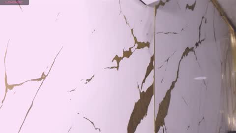 Snapshot of eimy_skinny chatting on 02-01-26, 12:26 eimy online show from 02-01-26, 12:26