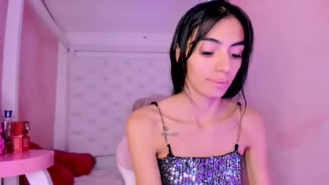 Snapshot of eimy_skinny chatting on 02-21-26, 12:28 eimy online show from 02-21-26, 12:28