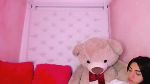 Snapshot of eimy_skinny chatting on 02-27-26, 01:22 eimy online show from 02-27-26, 01:22