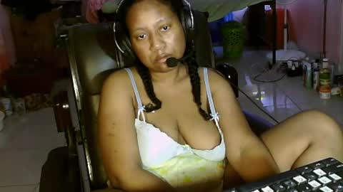 Snapshot of eirondra_valeen chatting on 02-28-26, 02:12 Eirondra Valeen online show from 02-28-26, 02:12