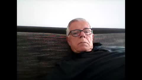 Snapshot of eisbaer1957 chatting on 12-14-25, 12:10 eisbaer1957 online show from 12-14-25, 12:10