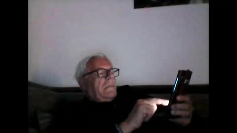 eisbaer1957 online show from 05-02-26, 06:35