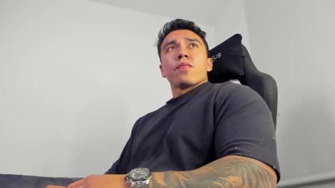 EITHAN CONOR online show from 10-20-25, 12:44