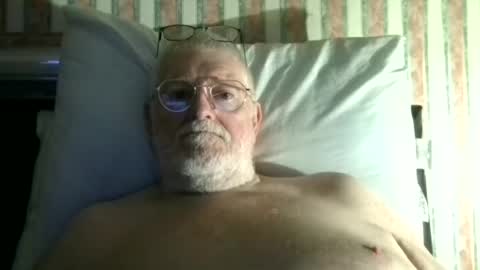 Snapshot of eketman1964 chatting on 09-11-25, 10:21 eketman1964 online show from 09-11-25, 10:21