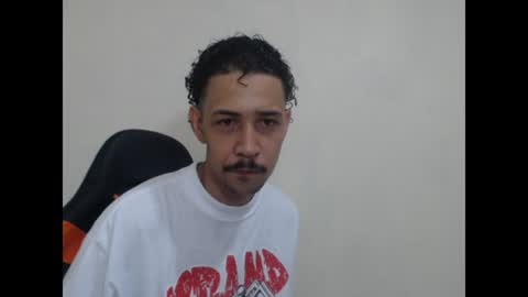 Instagram BelowAbajo online show from 07-24-26, 02:53
