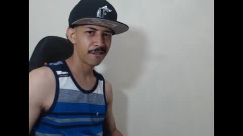 Instagram BelowAbajo online show from 08-09-26, 03:44