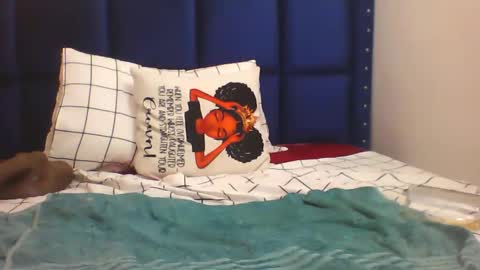 Snapshot of el_petite chatting on 02-20-26, 04:53 petite online show from 02-20-26, 04:53