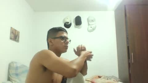 Snapshot of el_sevillista29 chatting on 06-07-26, 02:59 El Sevillista online show from 06-07-26, 02:59