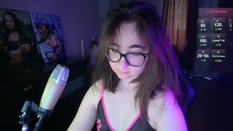 Snapshot of el_sweety chatting on 01-07-25, 10:11 If you like it when I meow give me a thumbs up online show from 01-07-25, 10:11