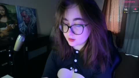 Snapshot of el_sweety chatting on 02-25-25, 09:09 If you like it when I meow give me a thumbs up online show from 02-25-25, 09:09