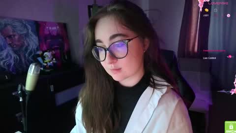 Snapshot of el_sweety chatting on 10-10-25, 11:20 If you like it when I meow give me a thumbs up online show from 10-10-25, 11:20