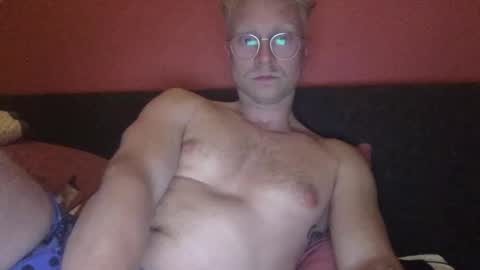 MrE online show from 03-12-25, 08:20