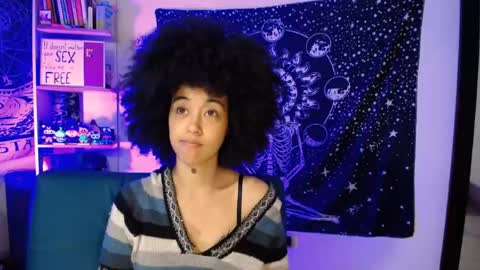 Ela  Help me reach 100 thumbs up online show from 07-24-26, 05:38