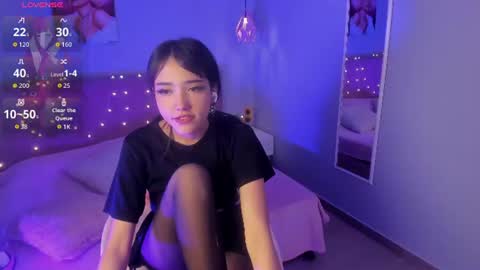 Ela online show from 06-16-26, 07:49