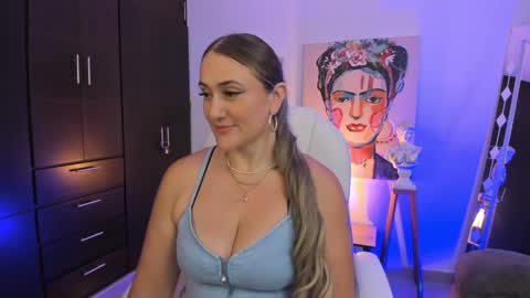 Snapshot of ela_ps chatting on 12-27-24, 11:50 LOREIN online show from 12-27-24, 11:50