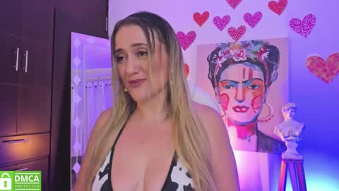 Snapshot of ela_ps chatting on 03-05-25, 12:00 LOREIN online show from 03-05-25, 12:00