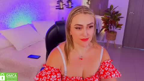 Snapshot of ela_ps chatting on 10-02-25, 12:01 LOREIN online show from 10-02-25, 12:01