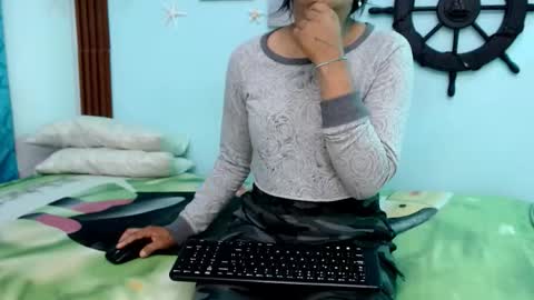 Snapshot of eladyrous98 chatting on 10-03-25, 11:40 ladi online show from 10-03-25, 11:40