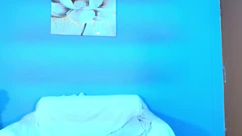 elah_sophia2 online show from 09-29-25, 10:36