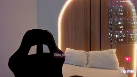E L A I A online show from 07-25-26, 12:03