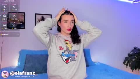 Snapshot of elaia_franc chatting on 01-10-26, 01:29 Elaia franco online show from 01-10-26, 01:29