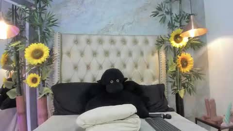 eli online show from 10-30-25, 08:53