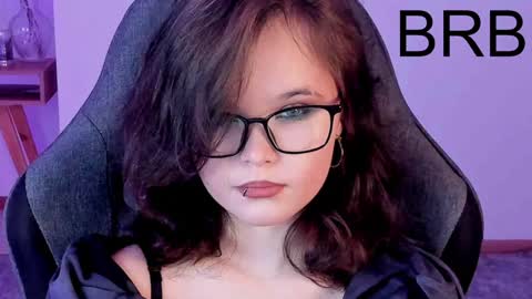 Snapshot of elainebeness chatting on 12-27-24, 10:37 Your sweet girl online show from 12-27-24, 10:37