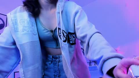 Snapshot of elainebeness chatting on 01-25-25, 01:21 Your sweet girl online show from 01-25-25, 01:21