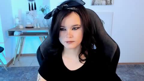 Snapshot of elainebeness chatting on 02-27-25, 01:38 Your sweet girl online show from 02-27-25, 01:38