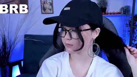 Snapshot of elainebeness chatting on 03-06-25, 10:36 Your sweet girl online show from 03-06-25, 10:36