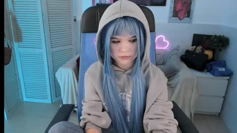 Snapshot of elainebeness chatting on 09-26-25, 08:46 Your sweet girl online show from 09-26-25, 08:46