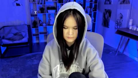 Snapshot of elainebeness chatting on 10-21-25, 07:36 Your sweet girl online show from 10-21-25, 07:36