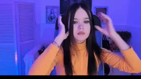 Snapshot of elainebeness chatting on 10-26-25, 07:09 Your sweet girl online show from 10-26-25, 07:09