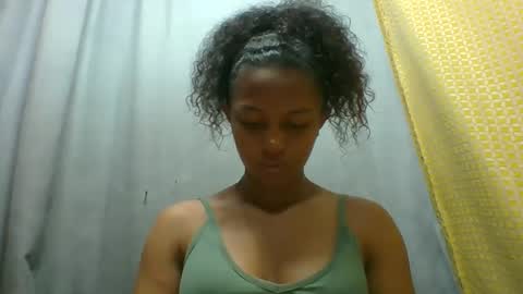 Snapshot of elaliealdy chatting on 03-20-26, 07:35 elaliealdy online show from 03-20-26, 07:35