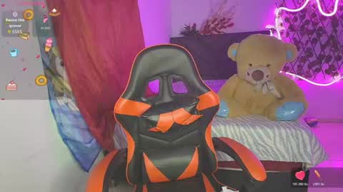 lara online show from 08-04-26, 10:29
