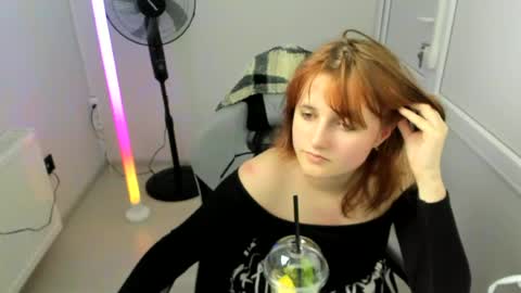 Evie online show from 06-11-26, 01:20