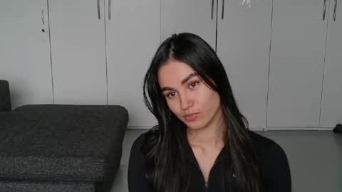 Elara Hayes online show from 06-08-26, 01:11