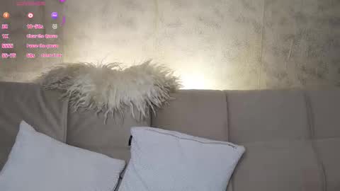 elarasable online show from 11-29-25, 06:55