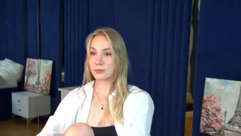 Snapshot of elaravoltage chatting on 08-02-26, 05:06 elaravoltage online show from 08-02-26, 05:06