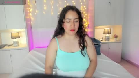 elarey_ online show from 04-15-26, 12:01